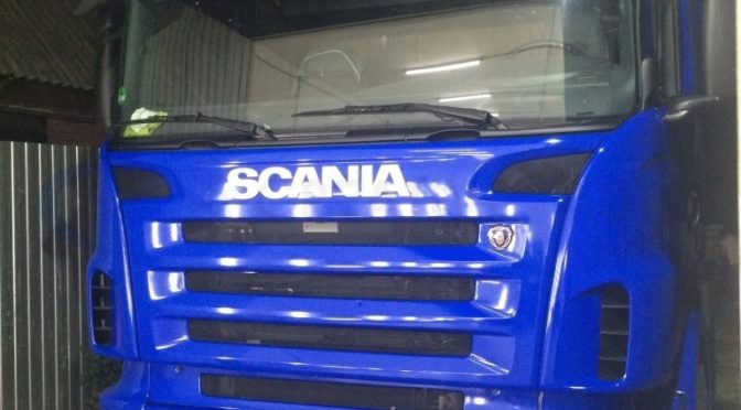 Синий глянец Scania R480